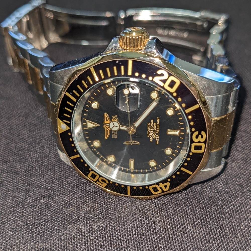 Invicta 8927 Pro Diver Wrist Watch for Men